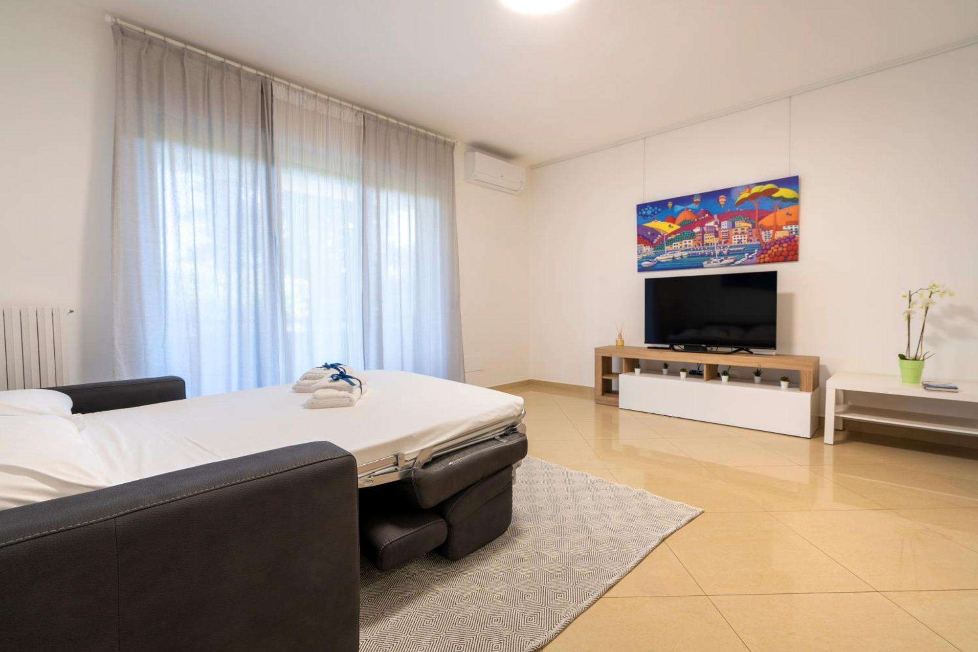 Boscoincitta Apt With Garage And Whirlpool Tub Бари Экстерьер фото